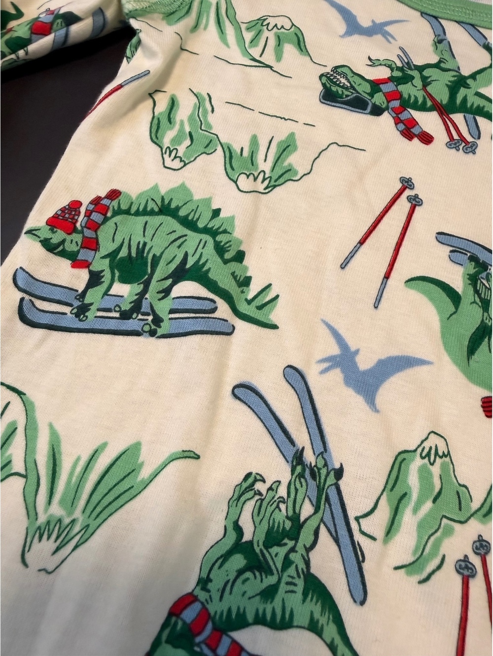 NWT Nordstrom dinosaur ski pajama set 2T - Picture 3 of 4